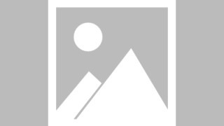 谈球吧巴克利：哈利他爹绝对做错了 他不能冲进场内然后对球员指手画脚